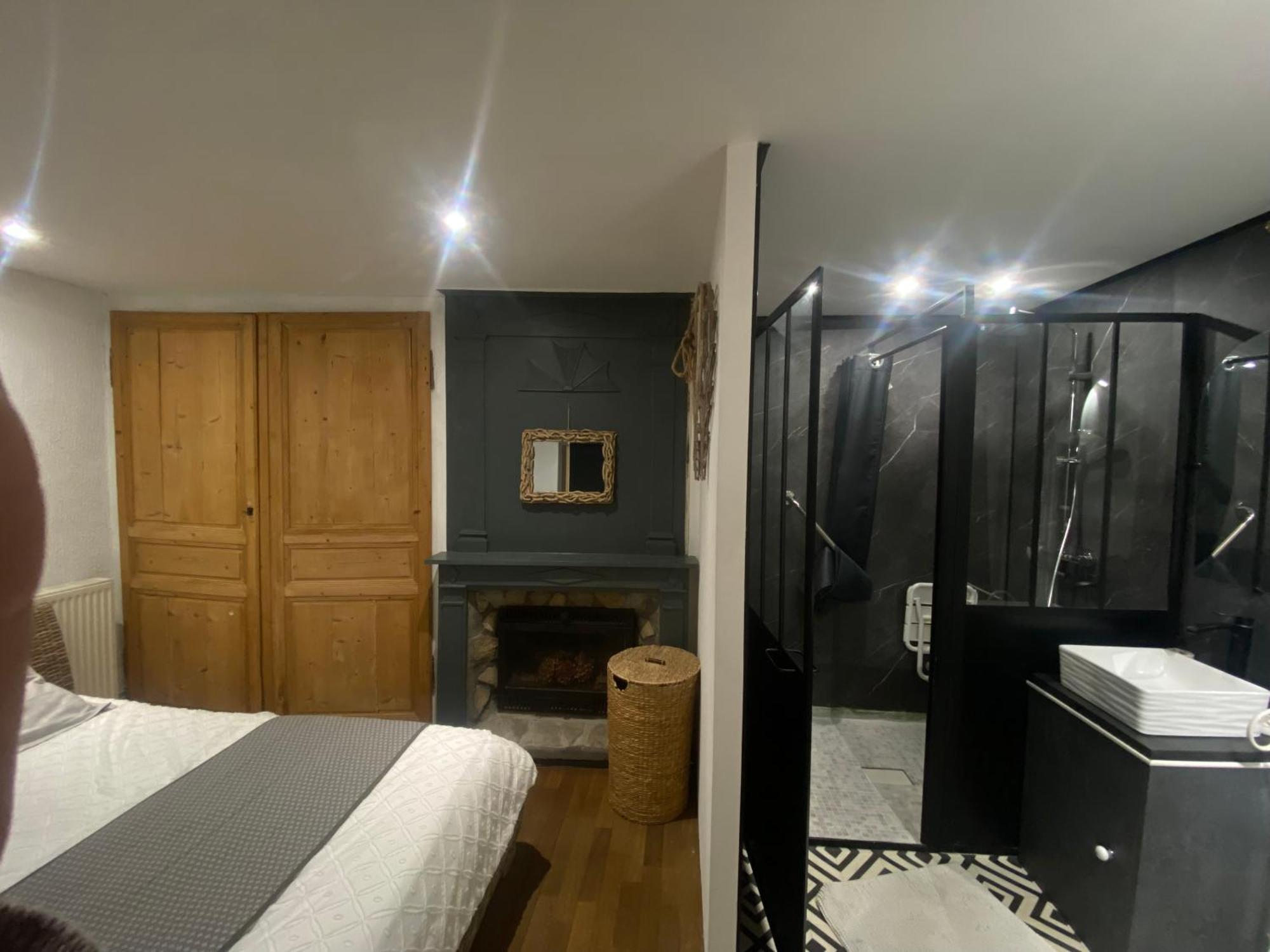 Le Clos De La Pommeraie Carly Esterno foto